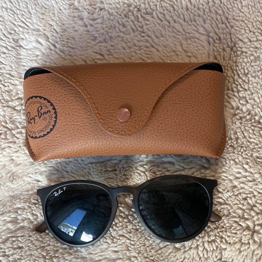 Women’s Rayban Sunglasses